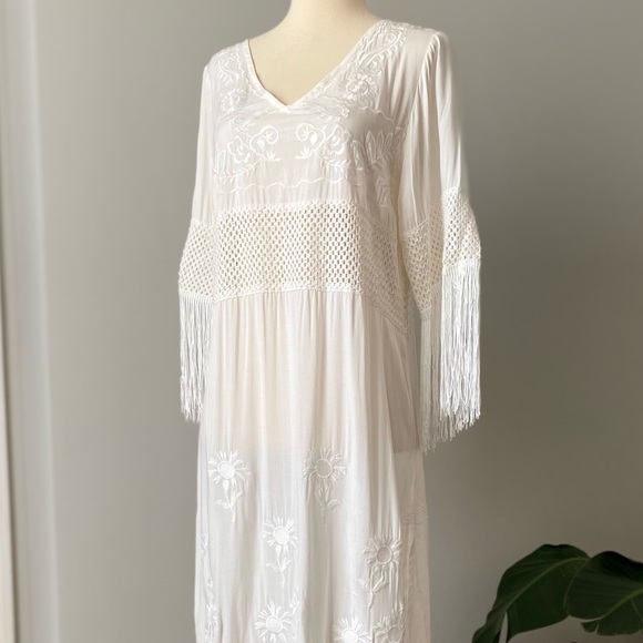NWOT White Fringe Dress - Picture 3 of 12